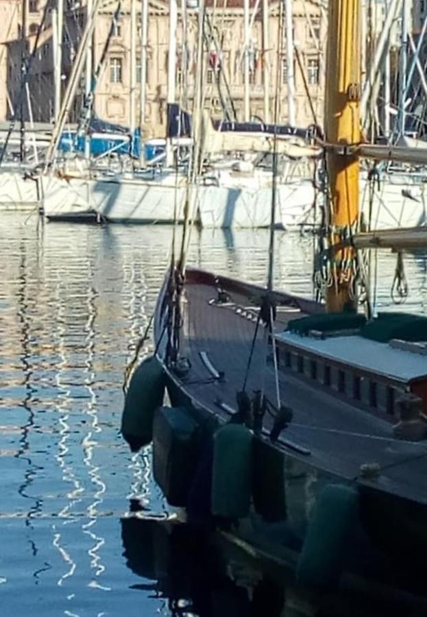 Du Cote Du Vieux Port & Mucem - Central マルセイユ エクステリア 写真